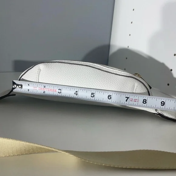 NWT Michael Kors Soft BeltBag - Picture 7 of 9